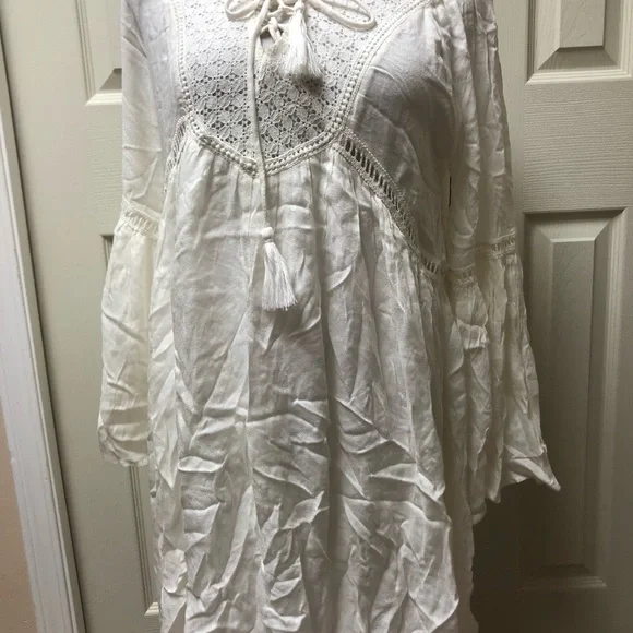 She & Sky White Bell Sleeve V-Neck Sundress for Wedding Guest - Picture 2 of 4